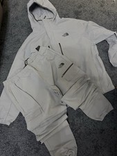 The North Face Size XXL BN No